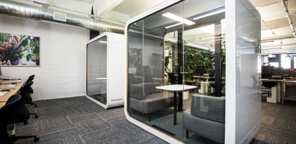 Modular Office Booths in Modern Workspaces