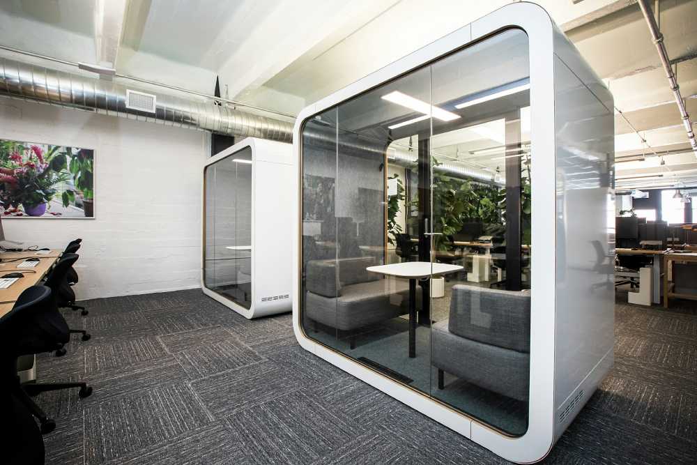 Modular Office Booths in Modern Workspaces